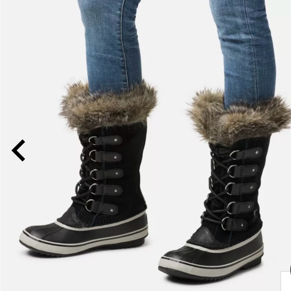 Sorel Black and Gray Winter Boots with Fur Trim